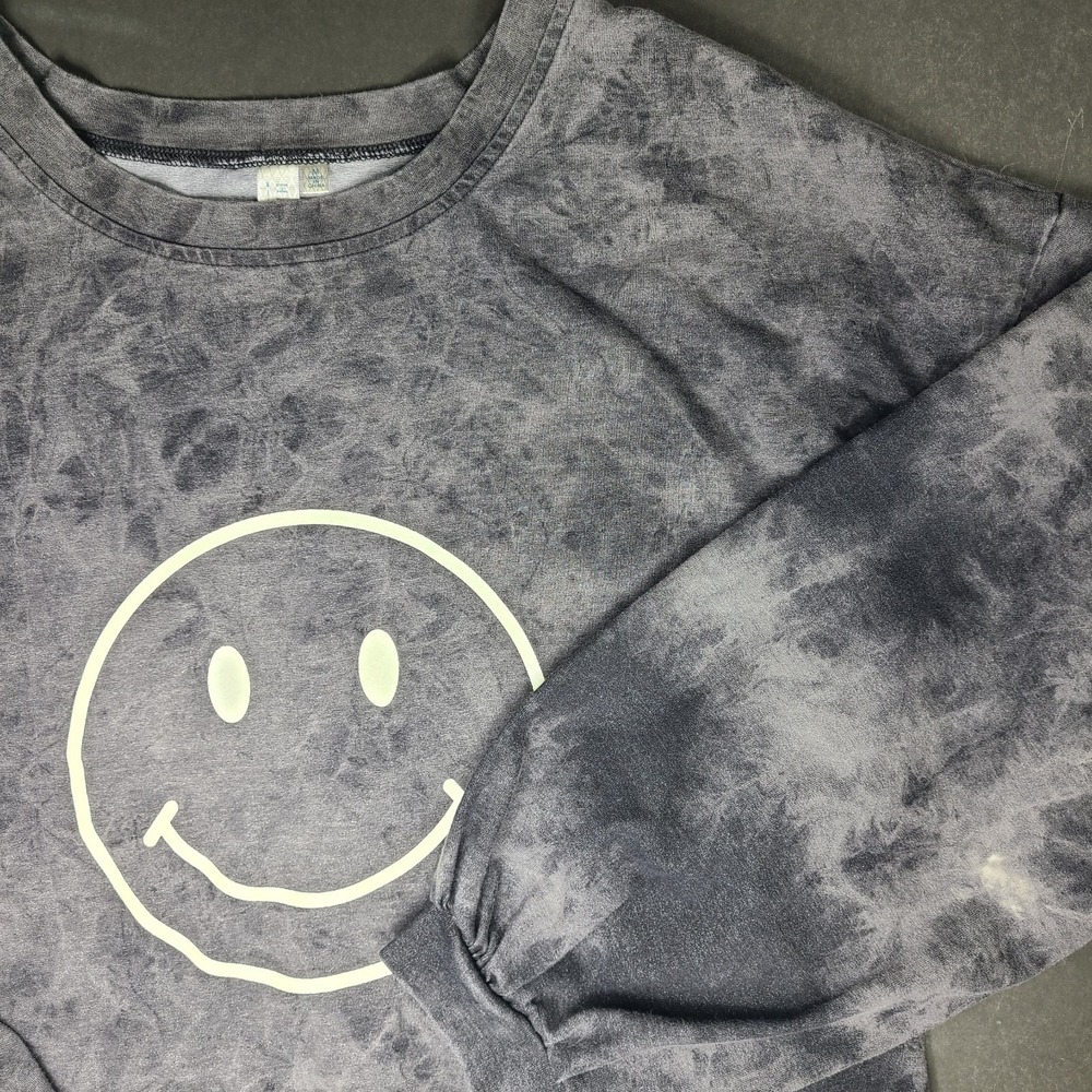 Hayden Smiley Face Shirt Size M Gray Acid Wash Pullover Long Sleeve Crewneck EUC